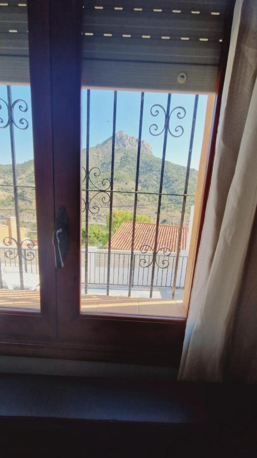 Maryvilla Zohra Calpe Buitenkant foto
