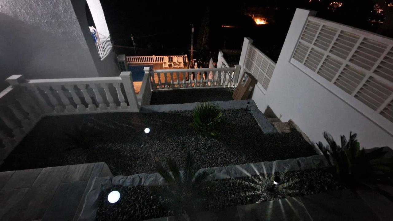 Maryvilla Zohra Calpe Buitenkant foto