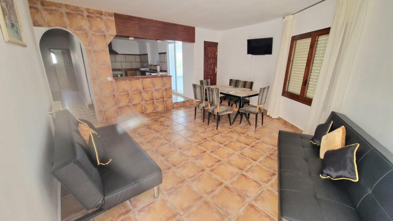 Maryvilla Zohra Calpe Buitenkant foto