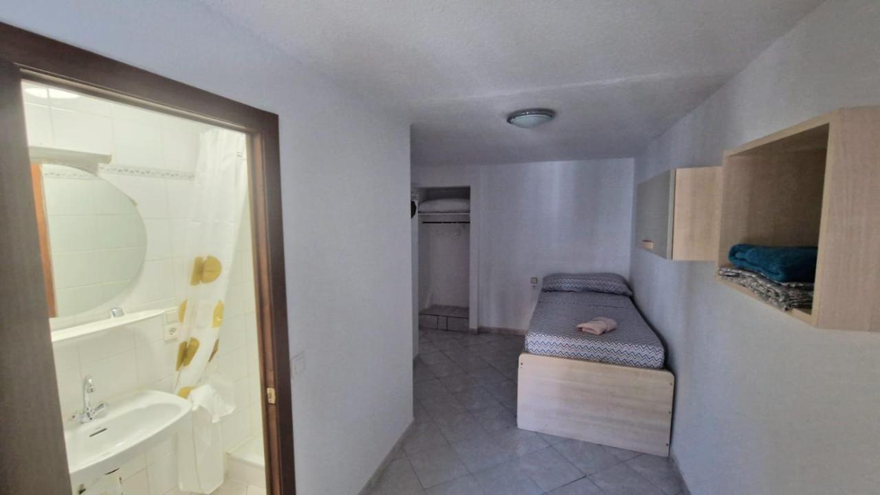 Maryvilla Zohra Calpe Buitenkant foto