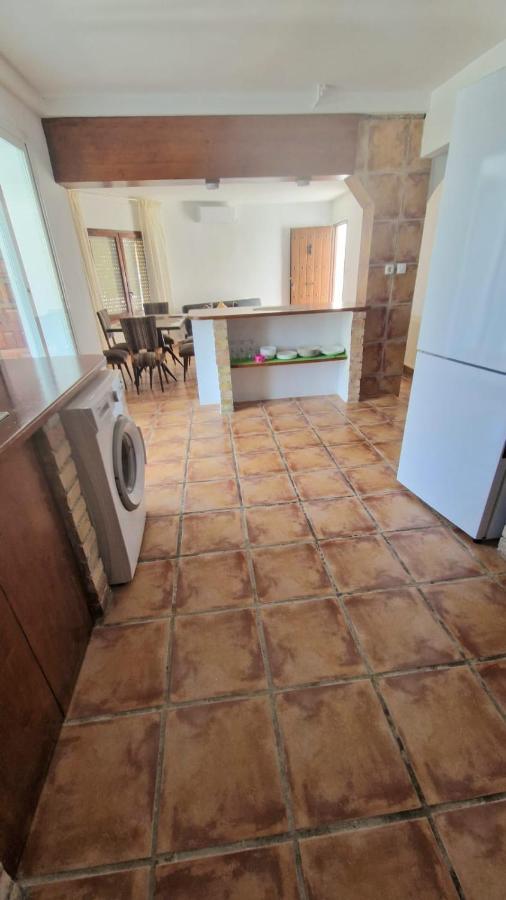 Maryvilla Zohra Calpe Buitenkant foto