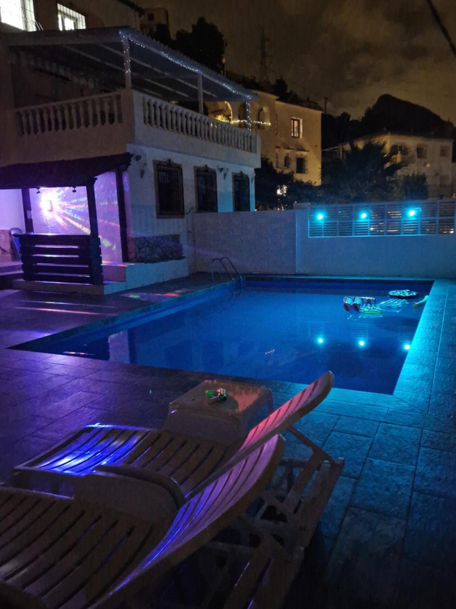 Maryvilla Zohra Calpe Buitenkant foto